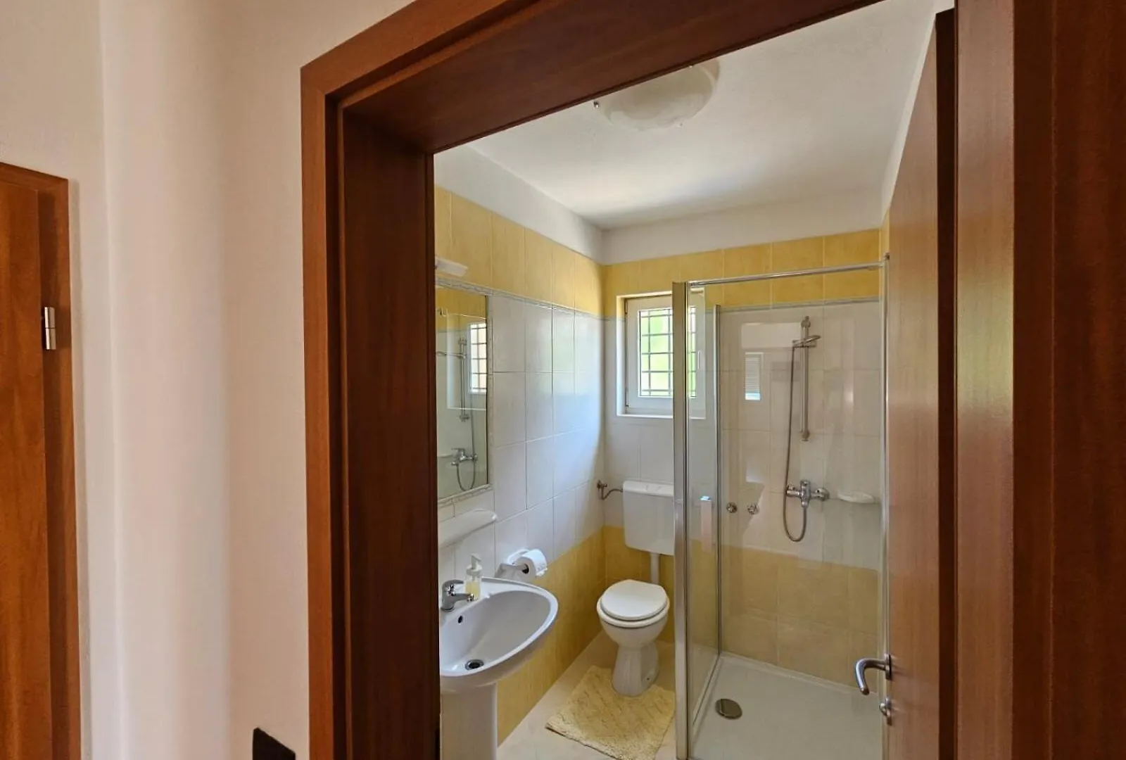Apartments Pekera Selce