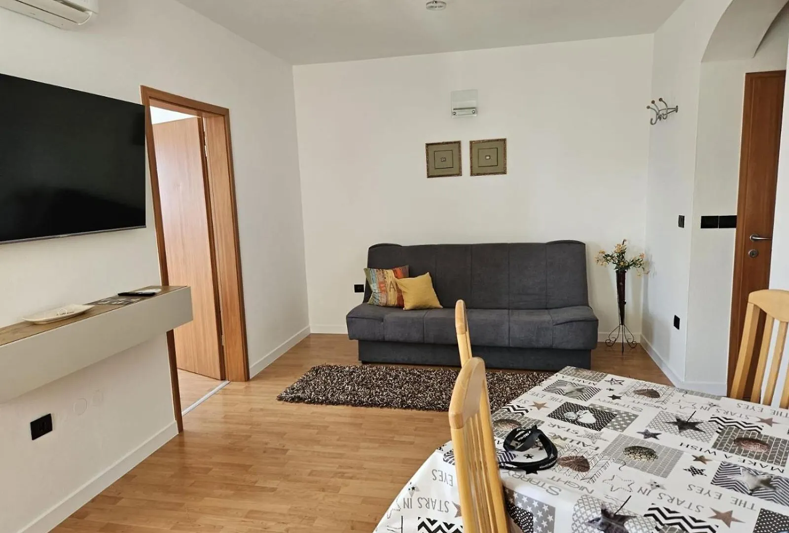 Apartments Pekera Selce