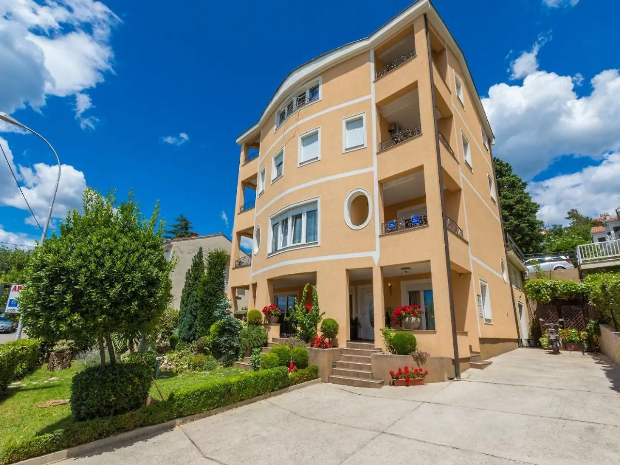 Apartments Pekera Selce