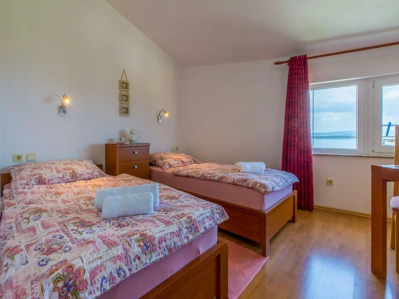 Apartments Pekera 0*, Selce Croatia