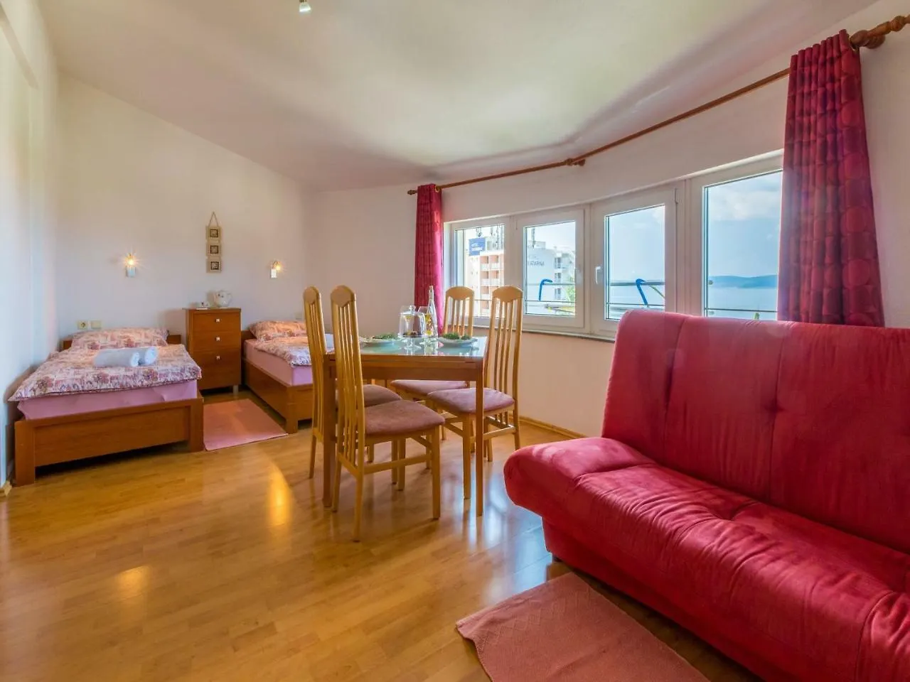 Apartments Pekera 0*, Selce