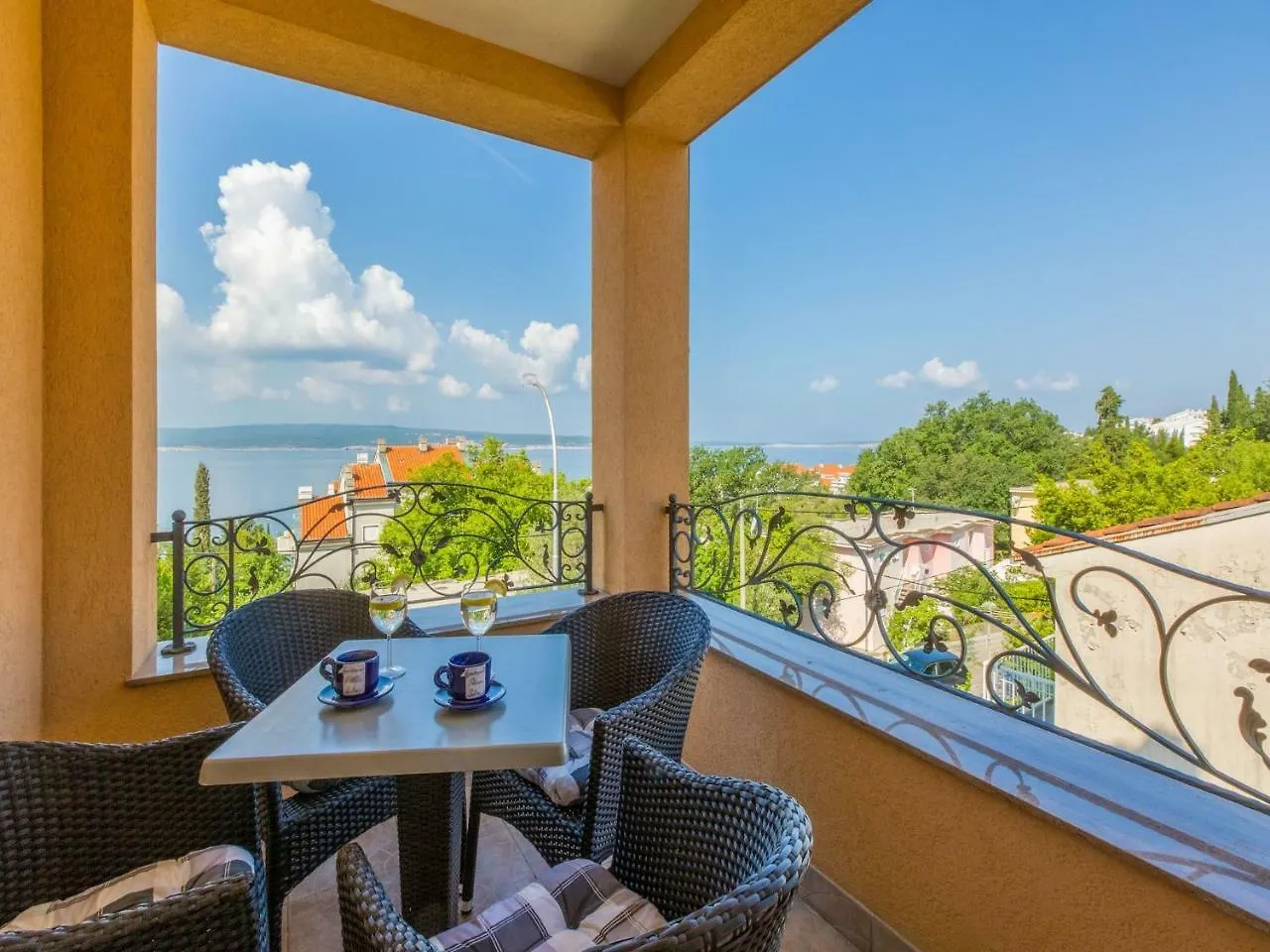 Apartments Pekera Selce 0*,