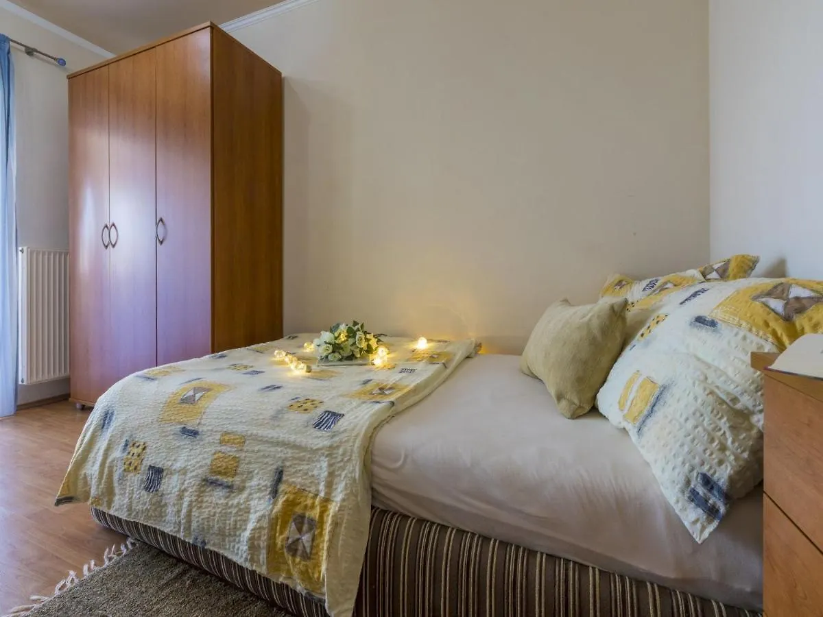 Apartments Pekera Selce