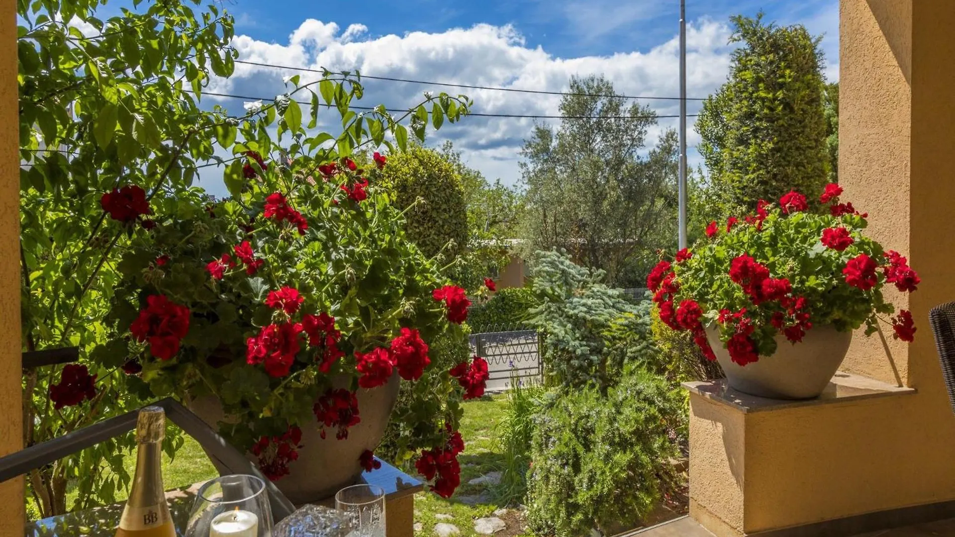 Apartments Pekera Selce
