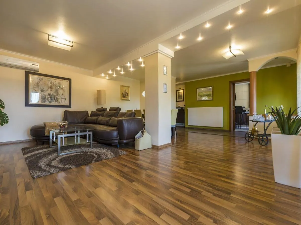 Apartments Pekera  Selce